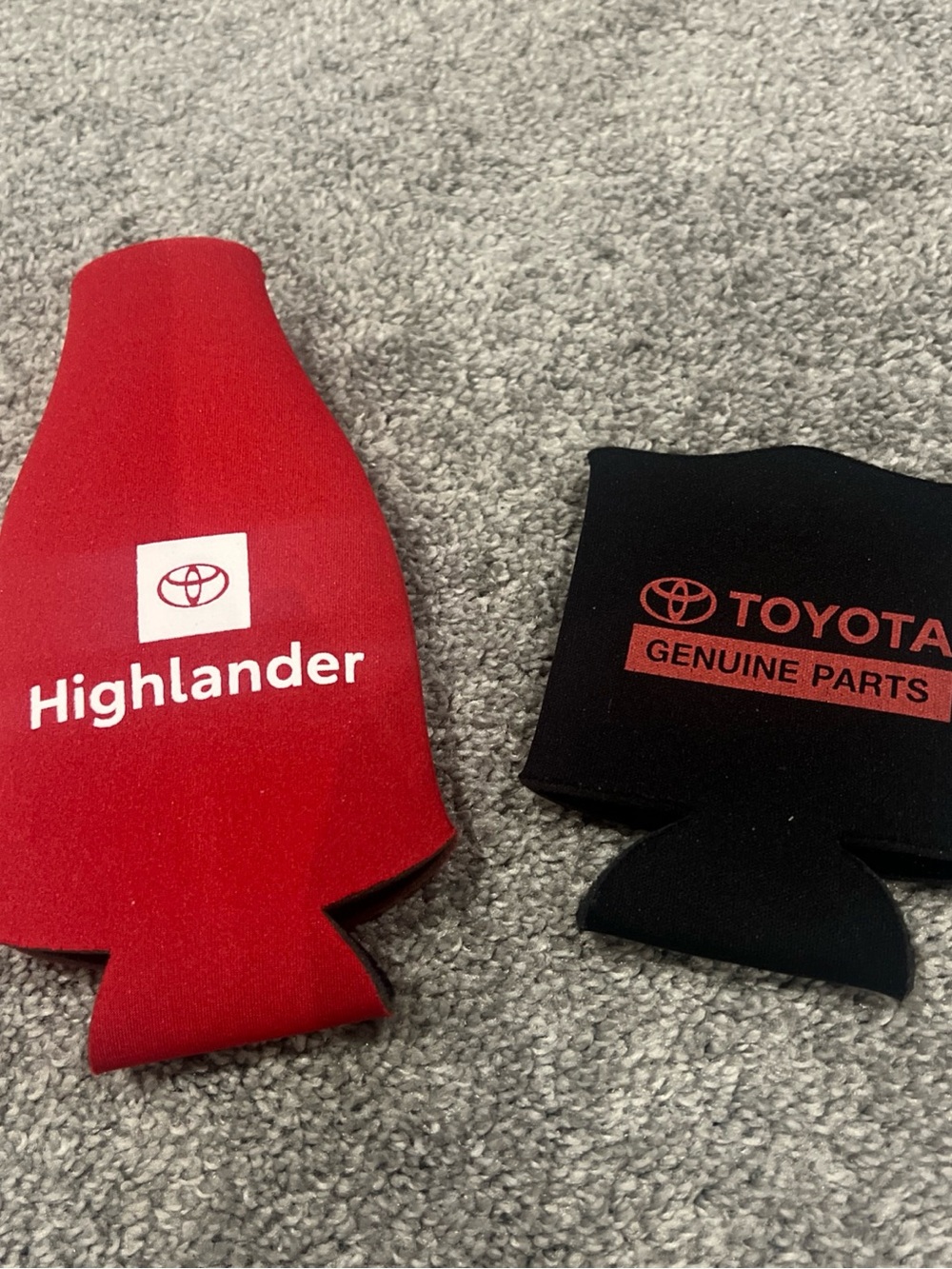 Toyota Highlander Red Bottle & Black Can Coolers